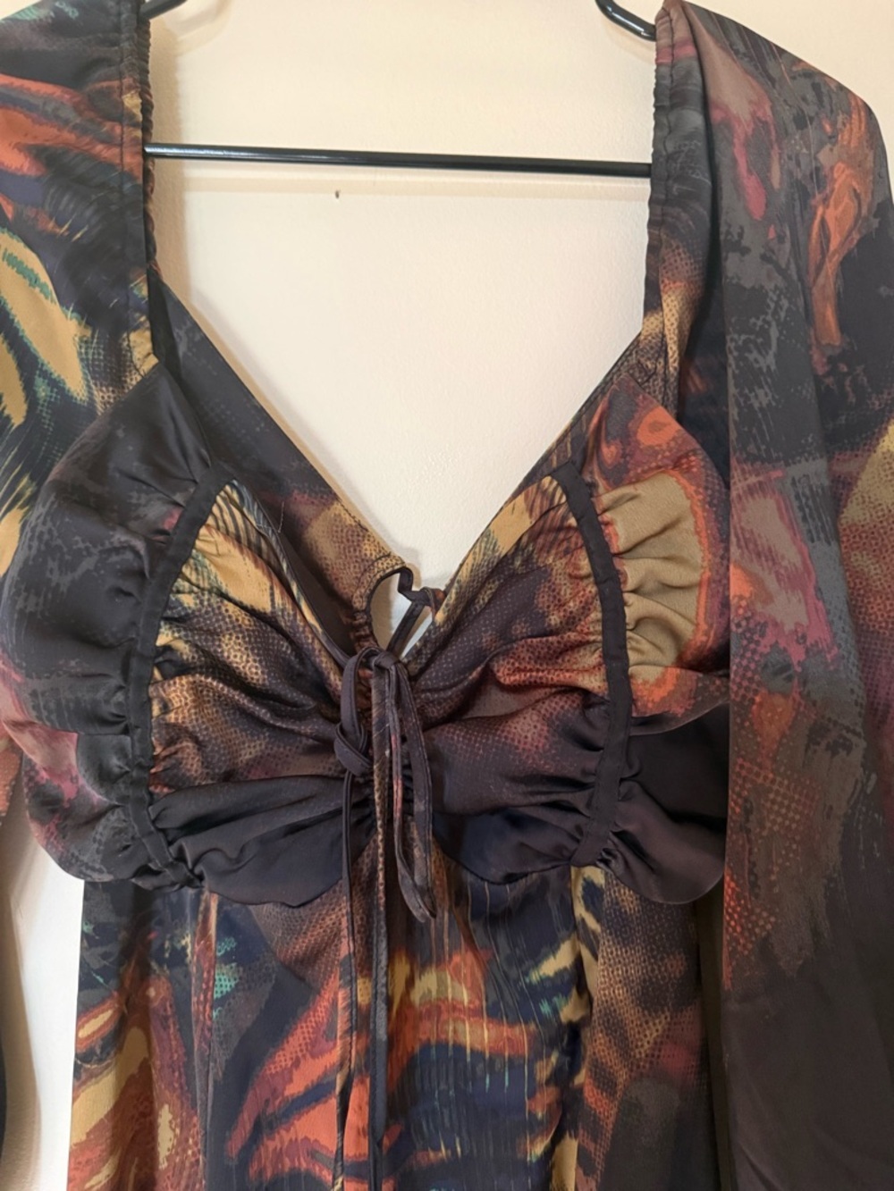 URBAN OUTFITTERS Kitty Printed Puff Sleeve Midi Dress - Picture 6 of 11